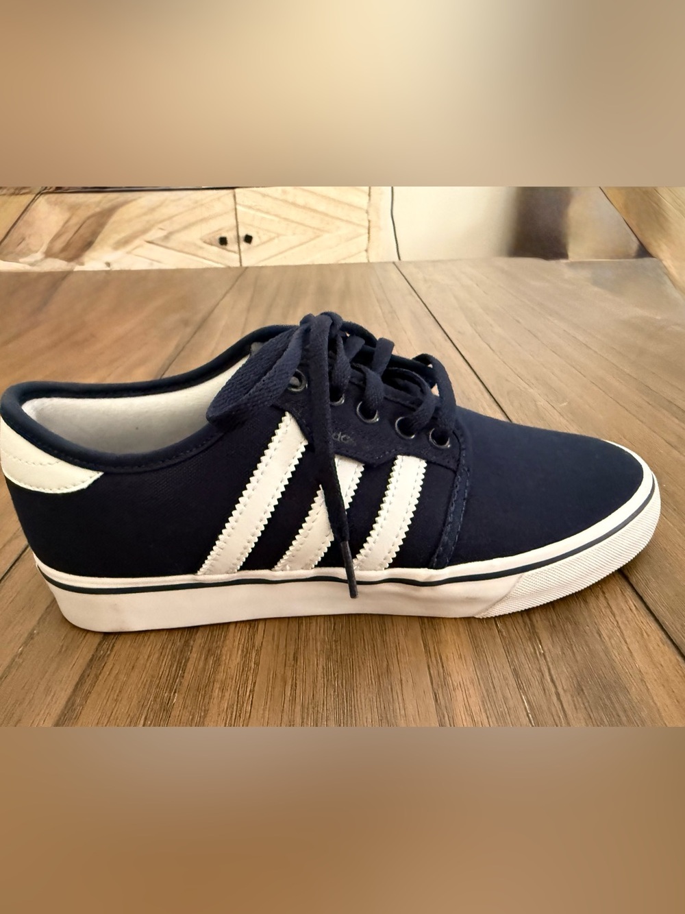 Adidas B seeley Kids Navy and White Low-Top Sneakers